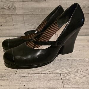 Bobbi Blu Classic Black Mary Jane Wedge Heels with Strap